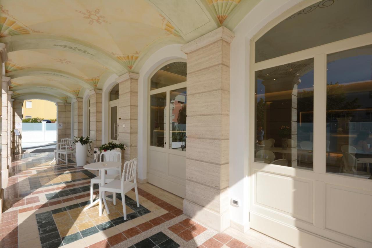 Residence Hotel Alba Palace Alba Adriatica Buitenkant foto