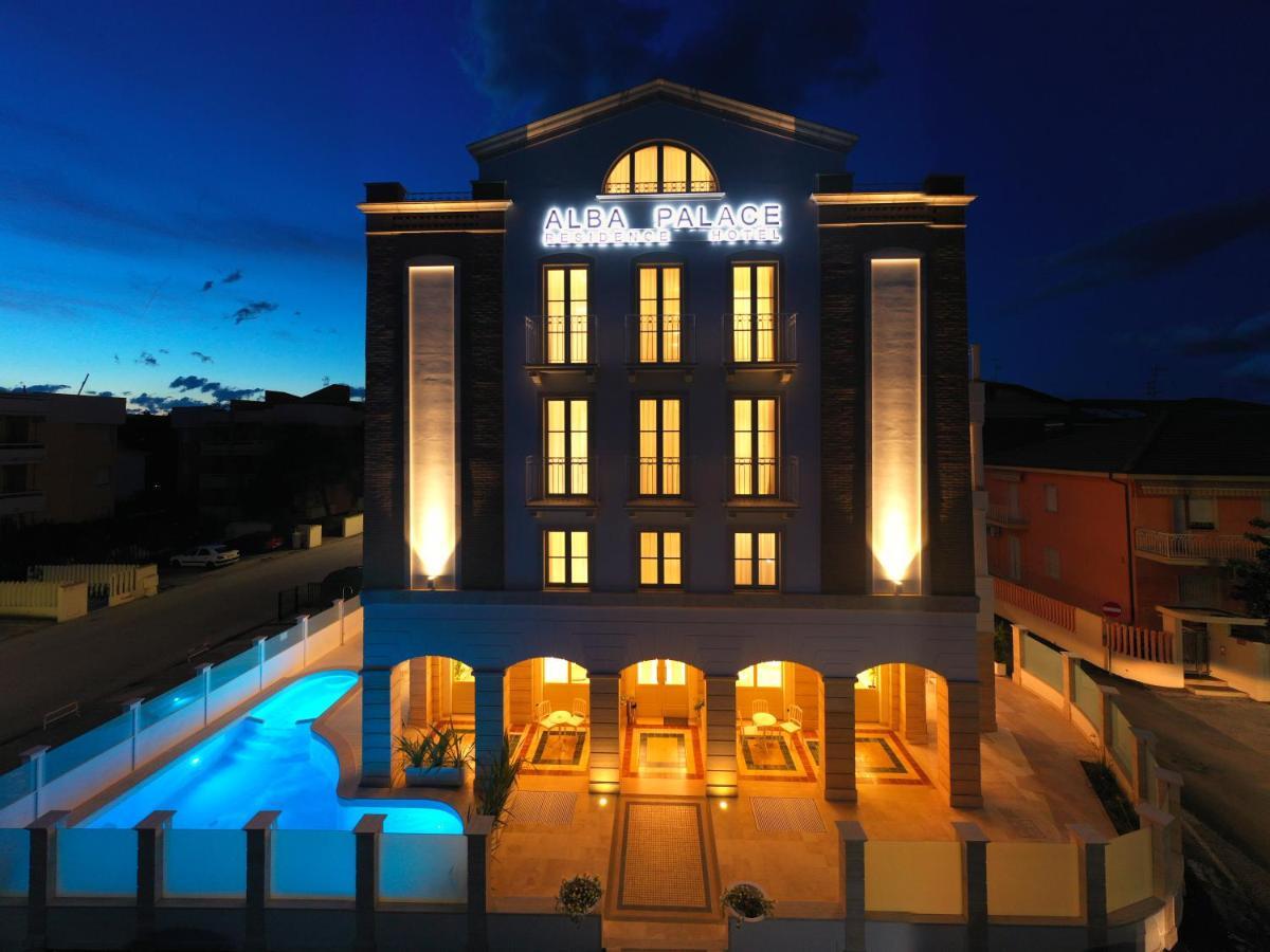 Residence Hotel Alba Palace Alba Adriatica Buitenkant foto